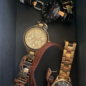 Women watch bundle